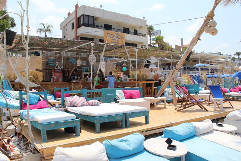 Tonic Beach Bar on Sunday